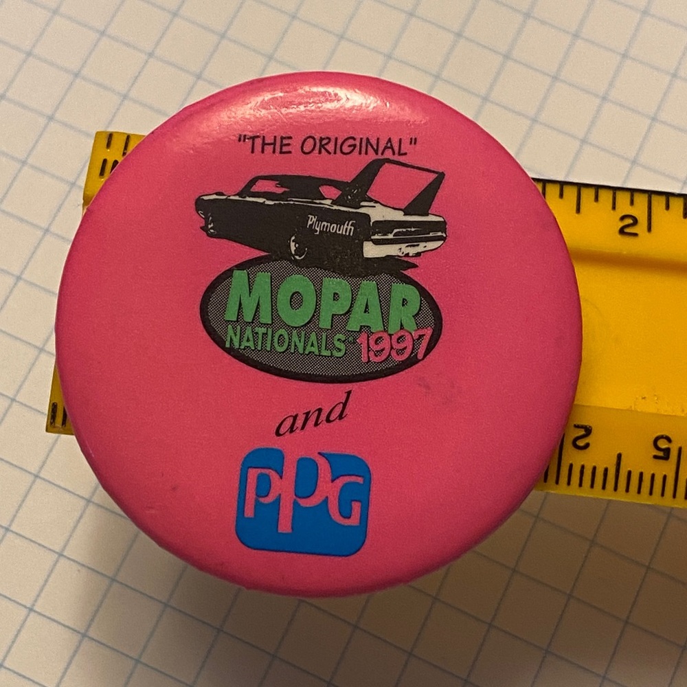Vintage 90s 1997 Mopar Nationals Car Show Collectible Pin - Picture 2 of 5